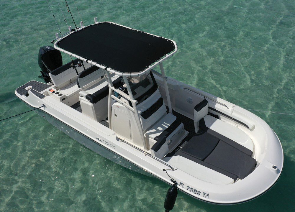 Things To Do 23' Trophy Center Console